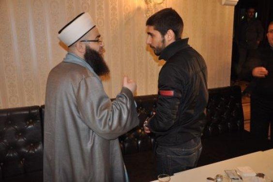 Lüks günah diyen Cübbeli'nin marka sever oğlu