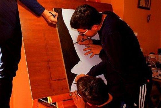 İnanılmaz karakalem çalışmaları