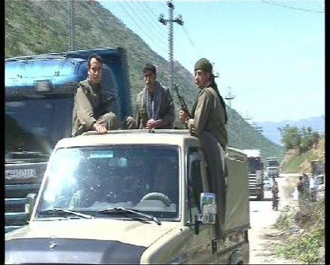 Gazeteciler Kandil'de didik didik arandı