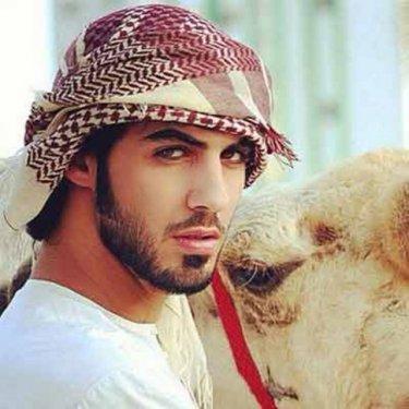 Yakışıklı olduğu için sınır dışı edildi