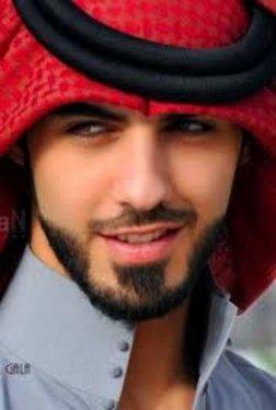 Yakışıklı olduğu için sınır dışı edildi