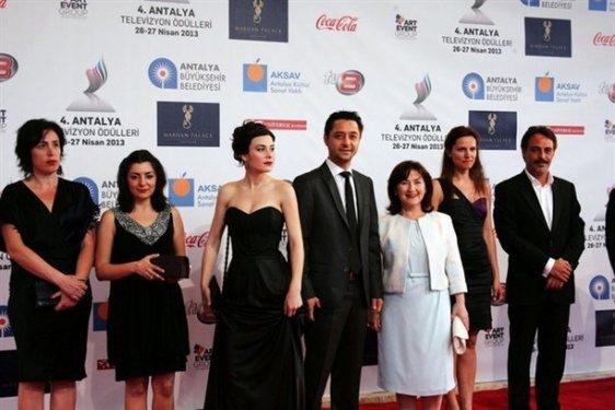 Televizyon Ödülleri sahiplerini buldu
