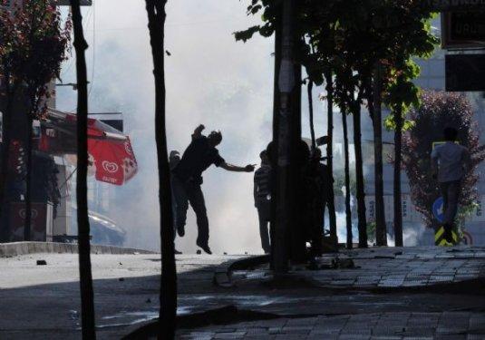 İstanbul'da olaylı 1 Mayıs kutlaması 