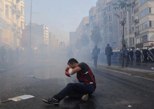 İstanbul'da olaylı 1 Mayıs kutlaması 