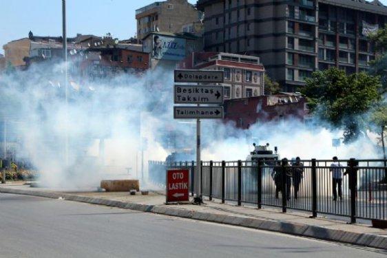 İstanbul'da olaylı 1 Mayıs kutlaması 