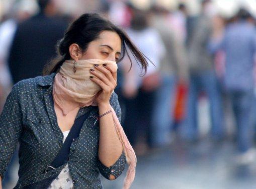 İstanbul'da olaylı 1 Mayıs kutlaması 