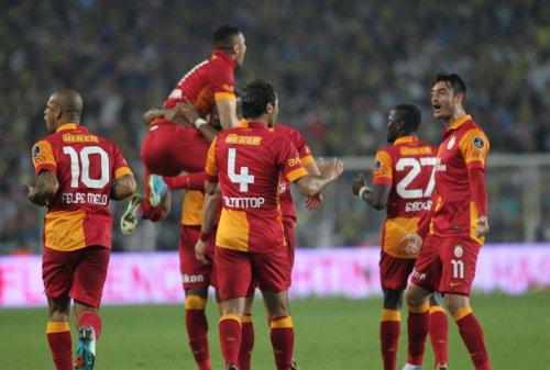Fenerbahçe - Galatasaray maçının fotoğrafları