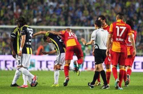 Fenerbahçe - Galatasaray maçının fotoğrafları