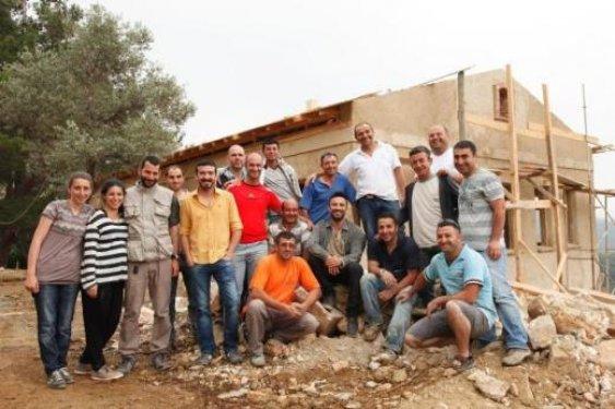 Tarkan'dan okul ziyareti