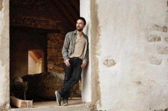 Tarkan'dan okul ziyareti