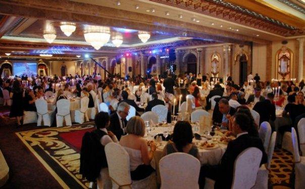 Burak Yılmaz'ı ağlatan düğün