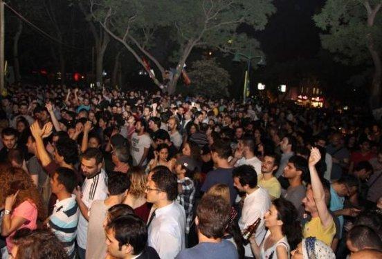 Taksim'de 5 bin kişi eylemde