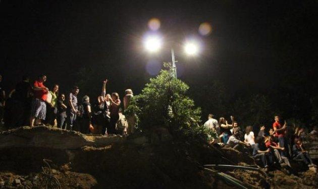 Taksim'de 5 bin kişi eylemde