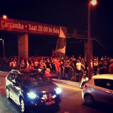 Boğaziçi Köprüsü trafiğe kapatıldı