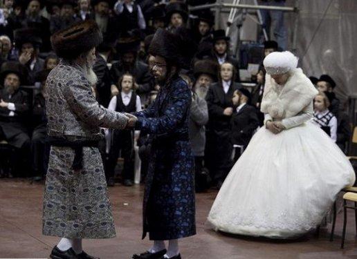 Dünyadaki ilginç düğün gelenekleri