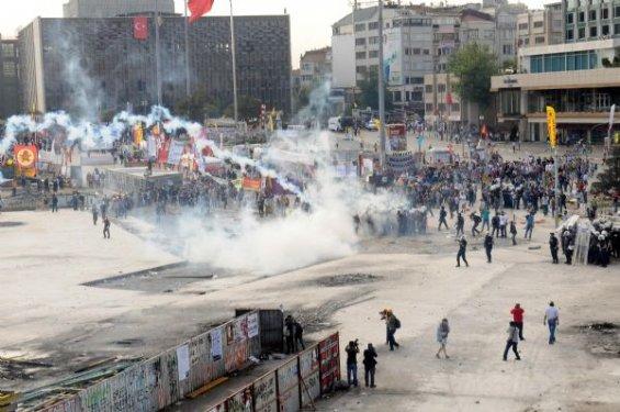 Polis Taksim'e girdi 