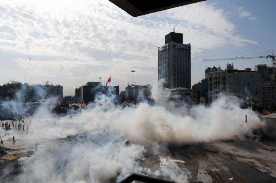 Polis Taksim'e girdi 