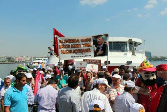 AK Partililer ile eylemcilerin slogan yarışı  - Resim 21