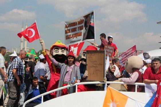 AK Partililer ile eylemcilerin slogan yarışı  - Resim 16