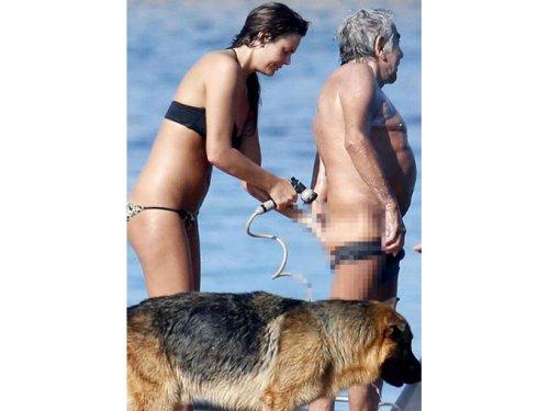 Roberto Cavalli'yi sevgilisi kendi elleriyle yıkadı