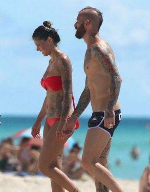 Meireles ve eşinin dövme şovu 