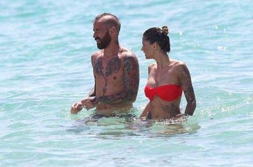 Meireles ve eşinin dövme şovu 