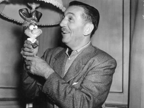 Eğitimi yarım kalan ünlüler