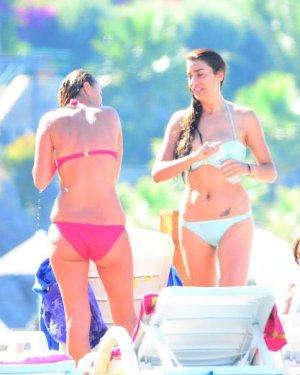 Ebru Şancı tatilde