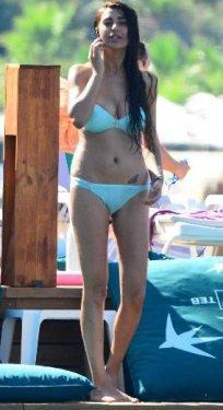 Ebru Şancı tatilde