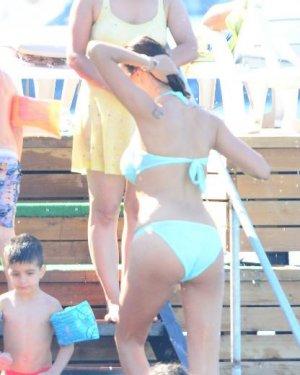 Ebru Şancı tatilde