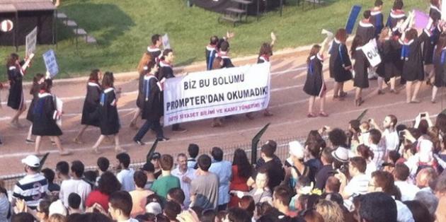 ODTÜ mezuniyet töreninden kötü espirili pankartlar