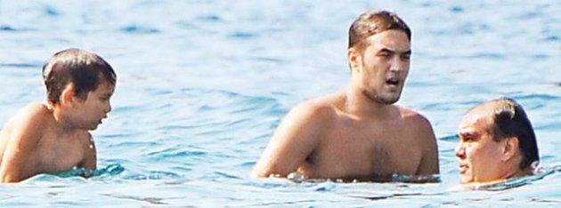 Yıldırım Demirören tatilde