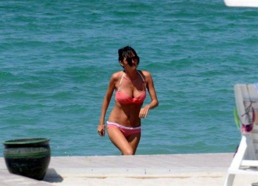 Yasemin Ergene eşiyle tatilede