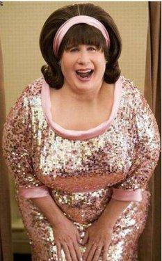 Maskelerin ardındaki gerçek yüzler