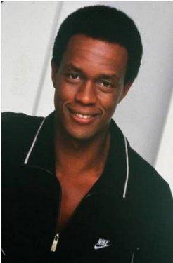 Maskelerin ardındaki gerçek yüzler