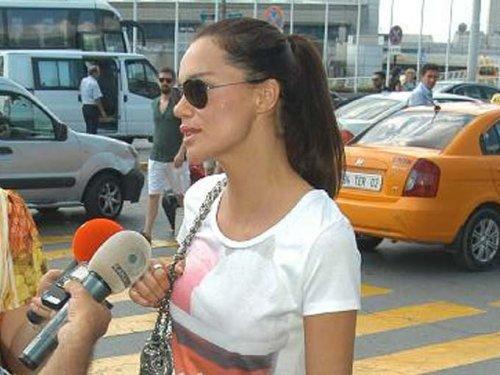 Ebru Şallı tatile çıktı