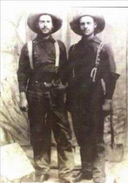 Muhteşem kot kimdir