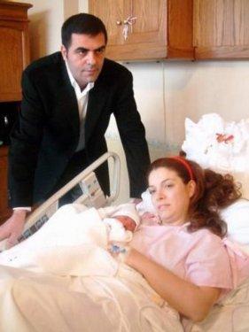 Ünlü bebeklerin ilk pozları