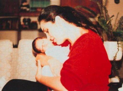 Ünlü bebeklerin ilk pozları