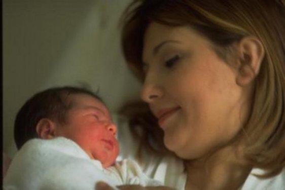 Ünlü bebeklerin ilk pozları