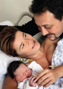 Ünlü bebeklerin ilk pozları