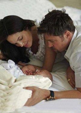 Ünlü bebeklerin ilk pozları