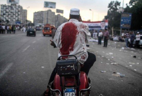 Mısır'da katliam büyüyor: 200 ölü