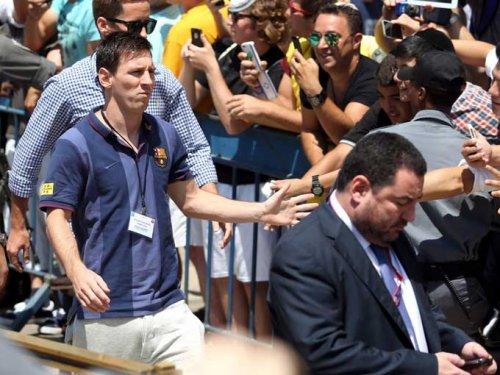 Messi kipa takıp dua etti