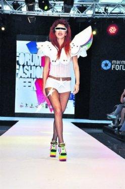 Ve işte karşınızda Hande Gaga