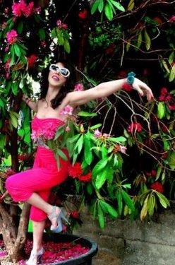 Ve işte karşınızda Hande Gaga