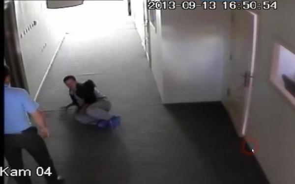 Rehabilitasyon merkezinde dayak