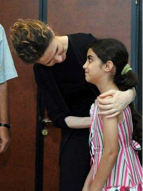 Esma Esad ölen askerlerin aileleriyle buluştu