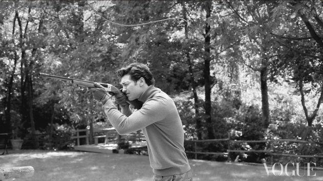 Serenay Sarıkaya ve Çağatay Ulusoy'dan genç ve asi pozlar