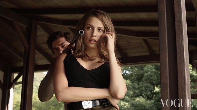 Serenay Sarıkaya ve Çağatay Ulusoy'dan genç ve asi pozlar